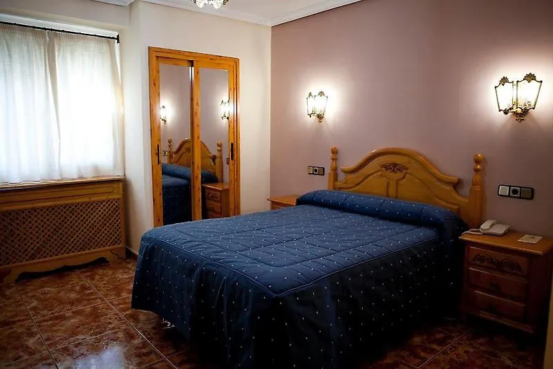 Hotel Guadalquivir-1
